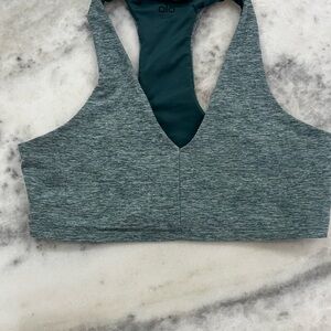 ALO Yoga Women's Gray Sports Bra